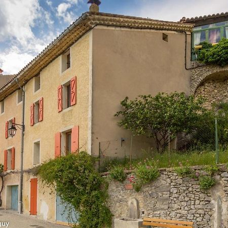 Gite Chambres D'Hotes Le Bellevue Montbrun-les-Bains Exterior foto