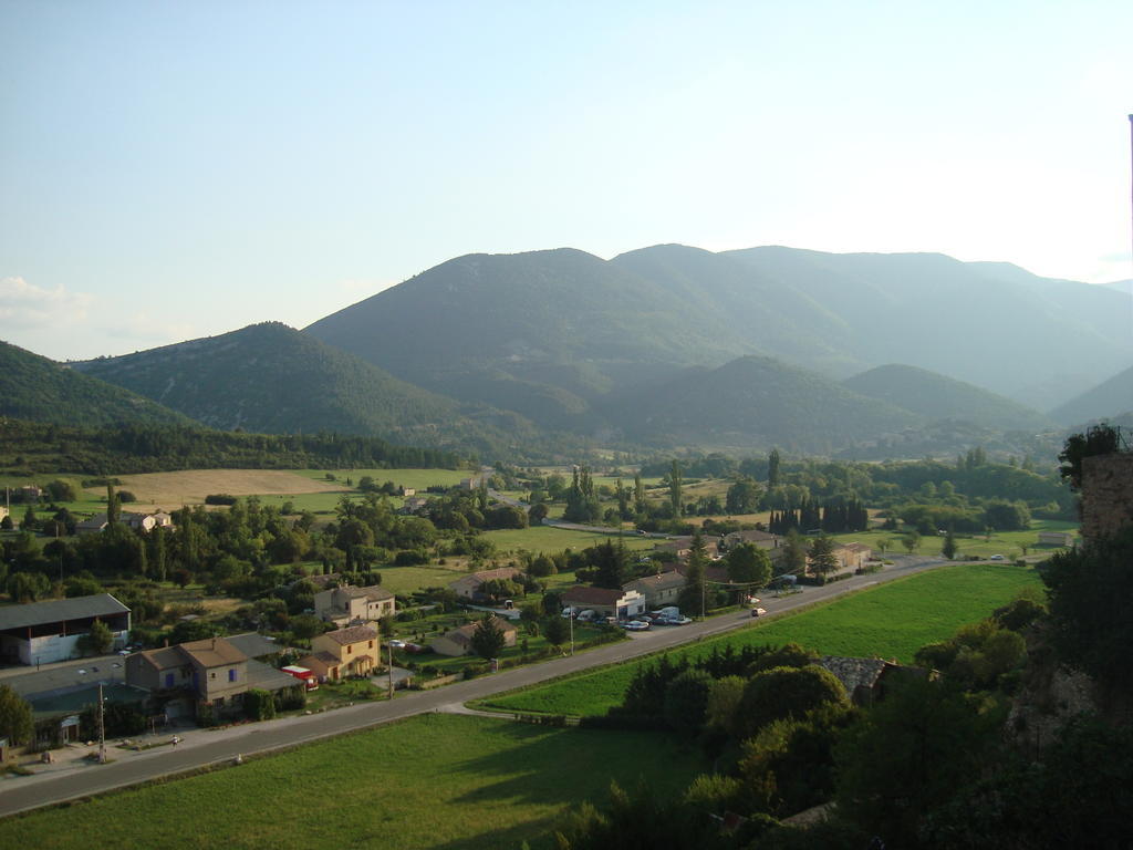 Gite Chambres D'Hotes Le Bellevue Montbrun-les-Bains Exterior foto