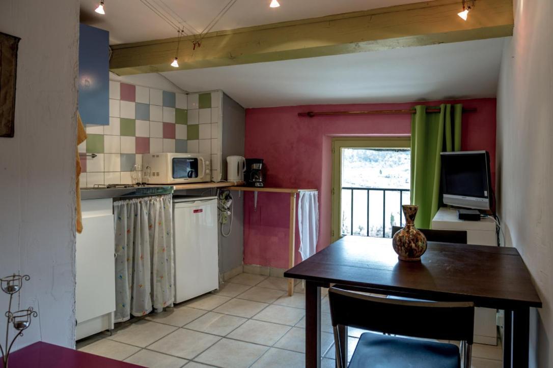 Gite Chambres D'Hotes Le Bellevue Montbrun-les-Bains Exterior foto