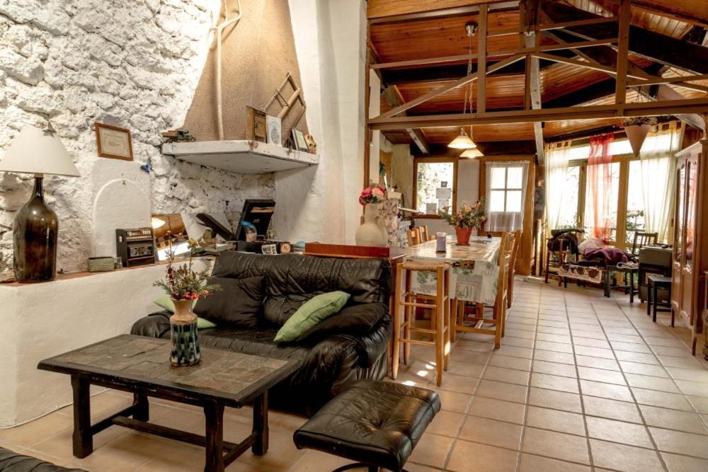 Gite Chambres D'Hotes Le Bellevue Montbrun-les-Bains Exterior foto